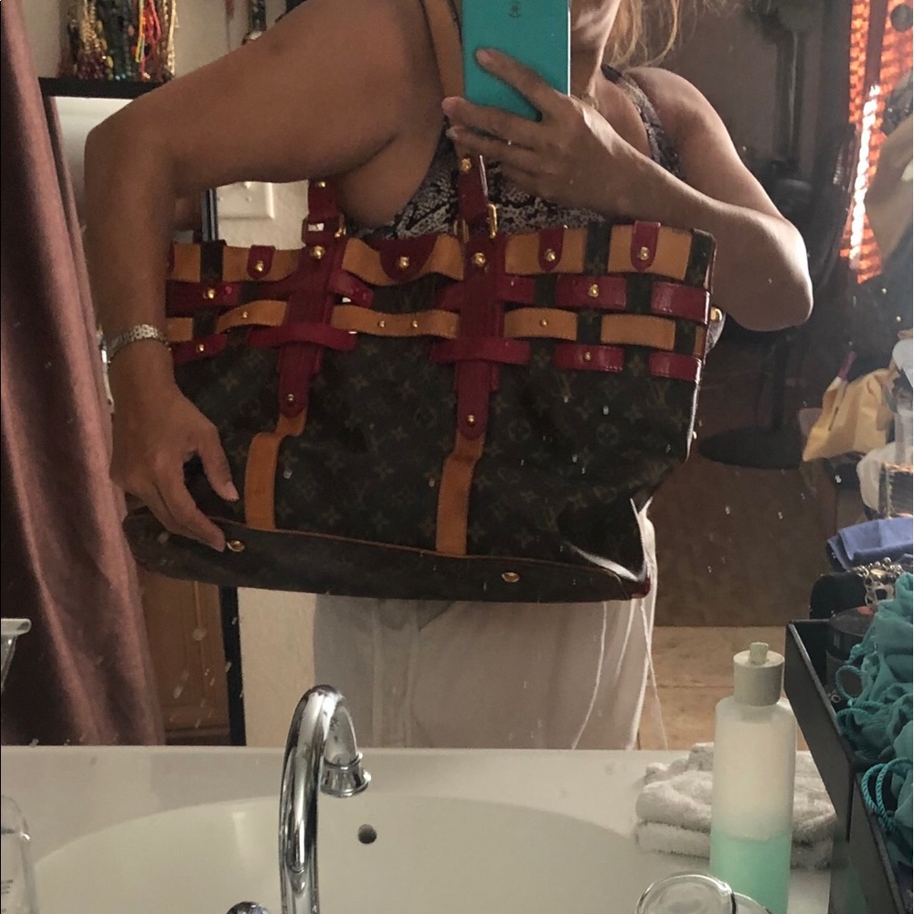 AUTHENTIC LV SALINA GM